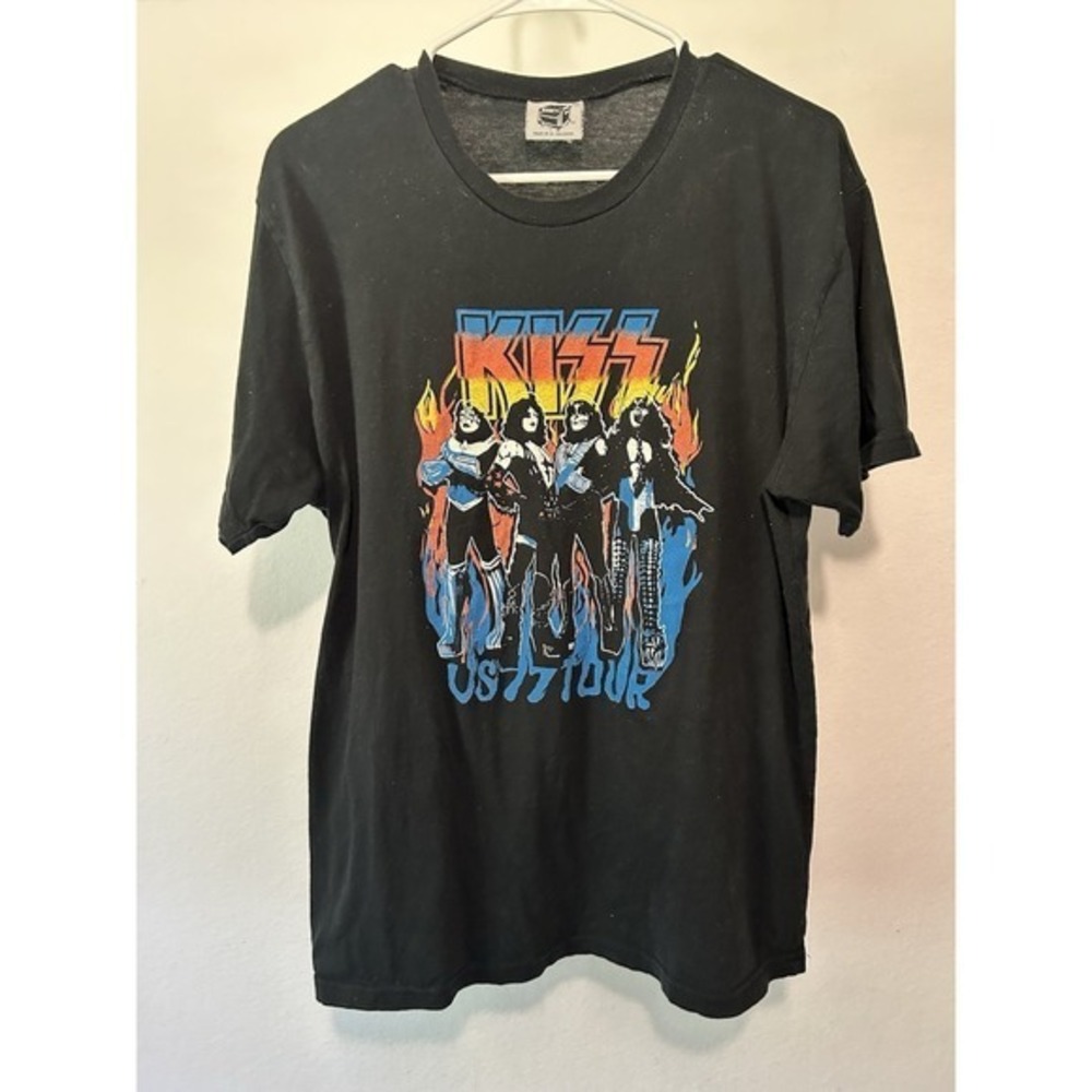 KISS- US 77 Tour Rare Black Kiss Catalogue T-Shirt Men's Size Large MERCH